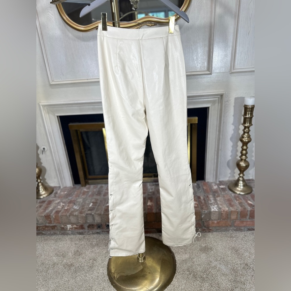 PrettyLittleThing Faux‎ Leather Lace Up Pants US 2 Tall Cream High Rise